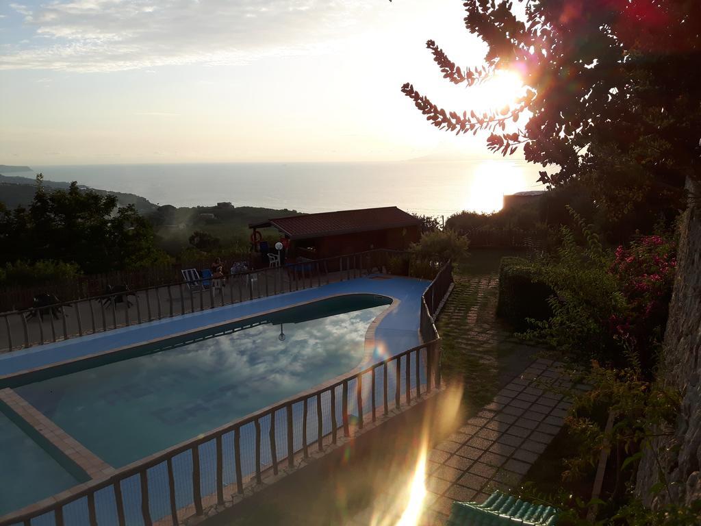 La Casa Del Sole Villa Vico Equense Eksteriør billede